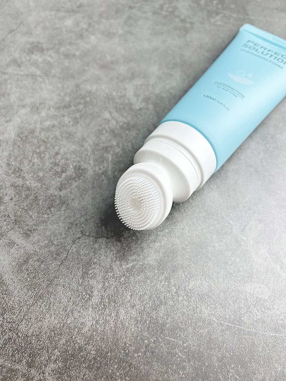 LINDSAY Perfect Solution Cleansing Foam with Silicone Brush