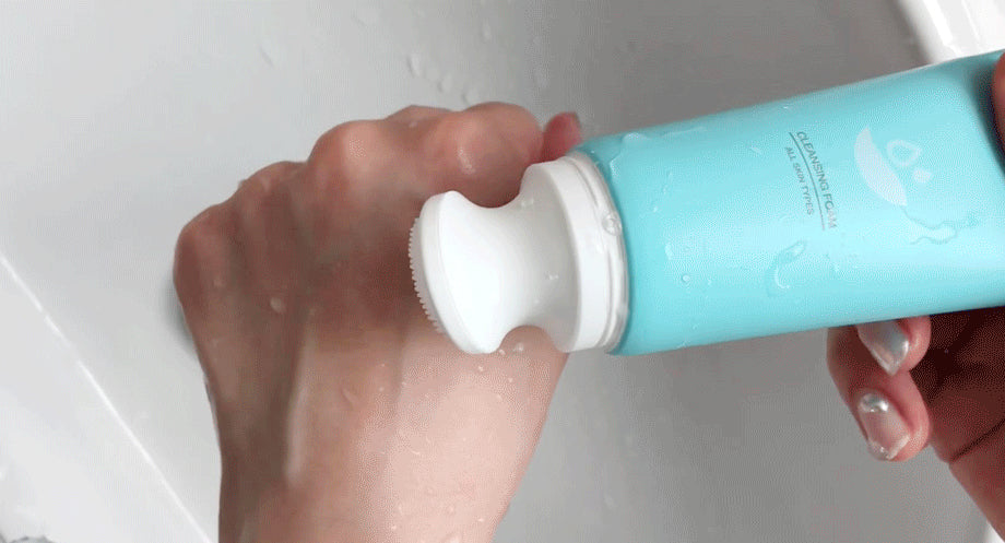 LINDSAY Perfect Solution Cleansing Foam with Silicone Brush