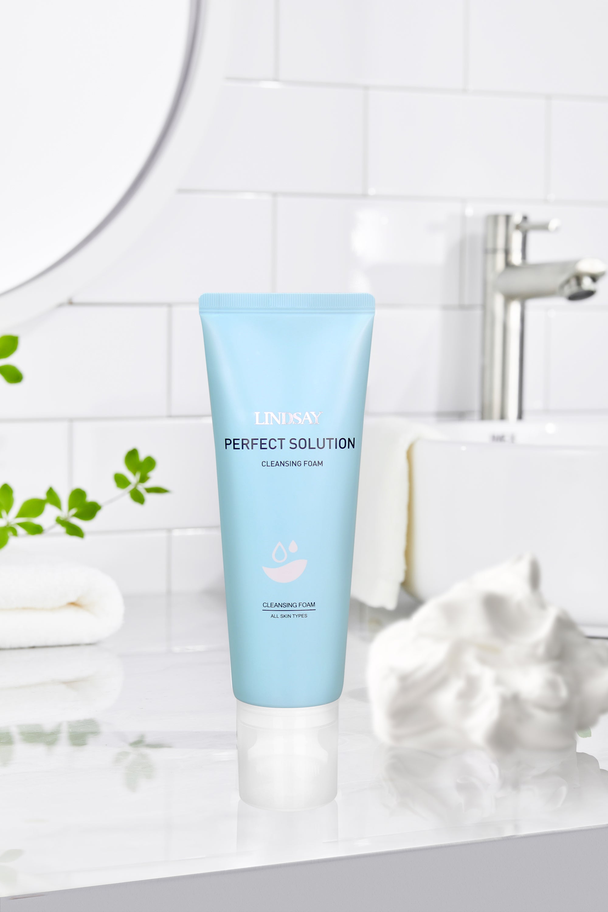 LINDSAY Perfect Solution Cleansing Foam with Silicone Brush